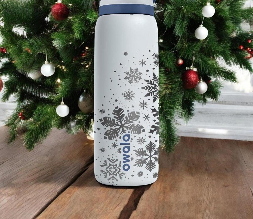 Minimal Snowflakes Engraved Owala Bottle – Winter Pattern Stainless Steel Cup – Elegant Christmas Gift 16oz 24oz 32oz 40oz