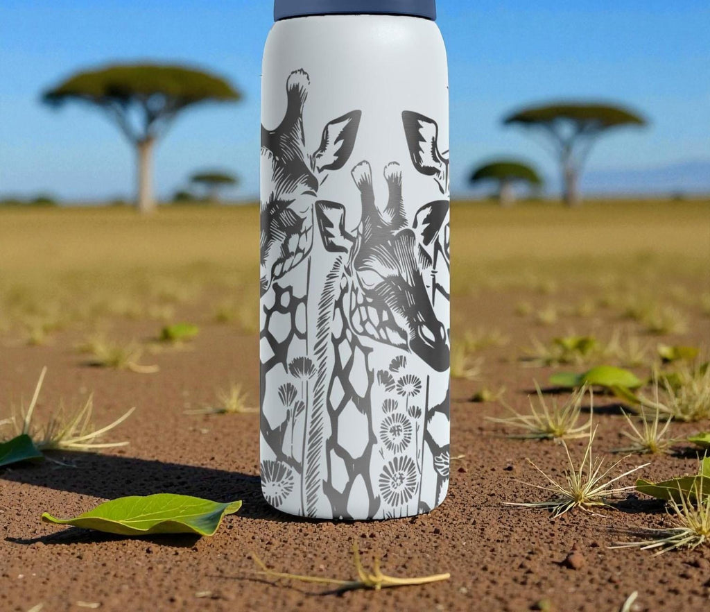 Giraffe Engraved Owala Bottle – Safari Wildlife Art – African Giraffe Scene Stainless Cup 16oz 24oz 32oz 40oz  ⸻