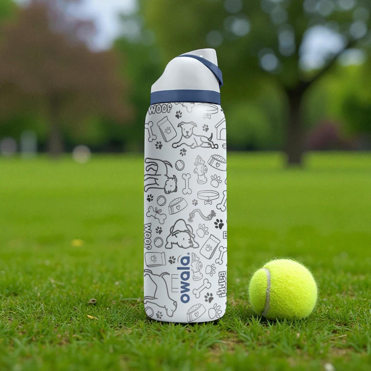 Labrador Retriever Engraved Owala Bottle – Playful Lab Dog Pattern with Bones & Paw Prints Pet Lover Gift Stainless Cup 16oz 24oz 32oz 40oz