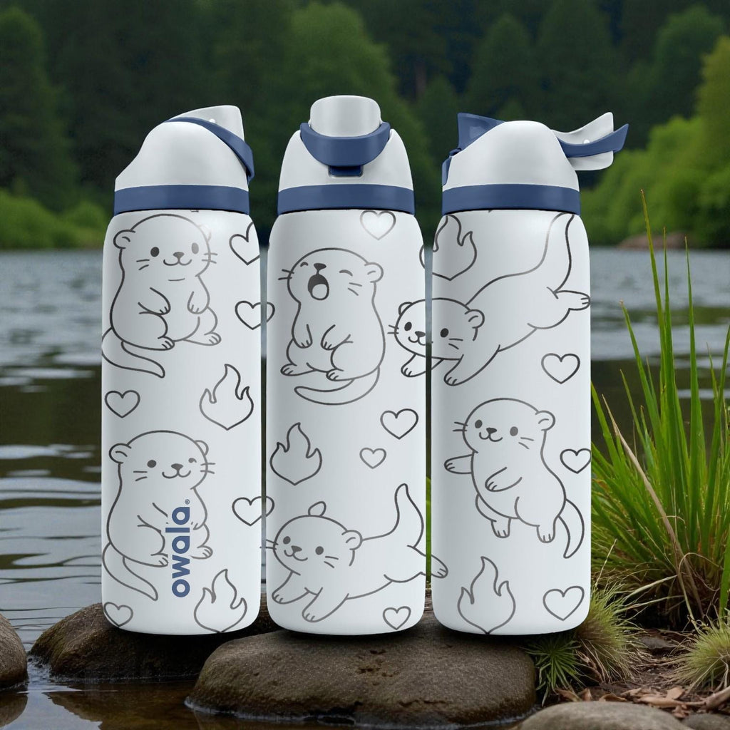 Engraved Cute Otters Owala Bottle – Playful Kawaii Otter Design with Hearts – Stainless Steel Cup 16oz 24oz 32oz 40oz  ⸻