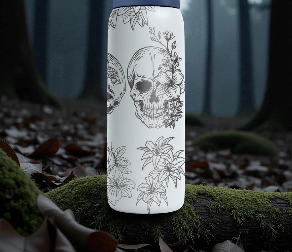 Floral Skull Engraved Owala Bottle – Gothic Rose & Skull Art – Dark Aesthetic Stainless Cup 16oz 24oz 32oz 40oz  ⸻