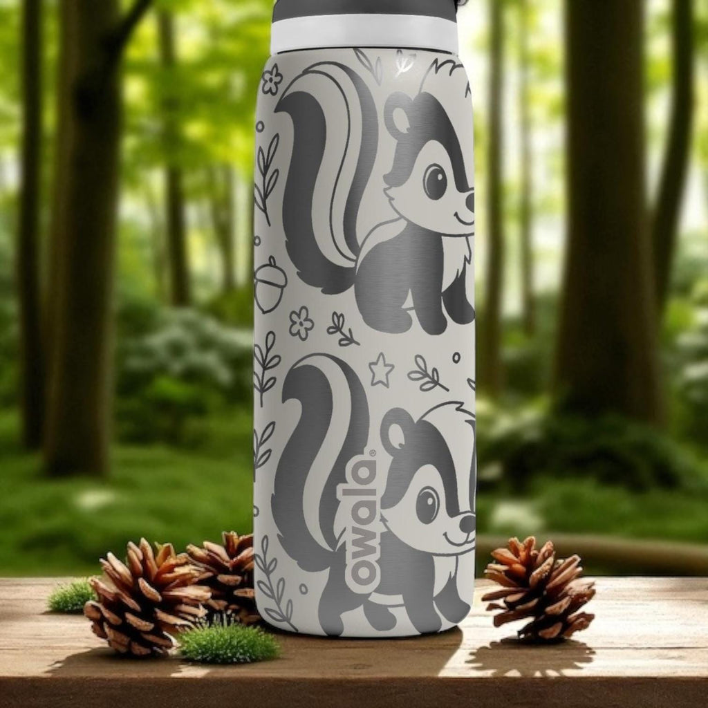 Woodland Skunk Owala Bottle – 16oz 24oz 32oz 40oz Engraved Animal Cup – Cute Forest Gift – Nature Theme Kids Tumbler