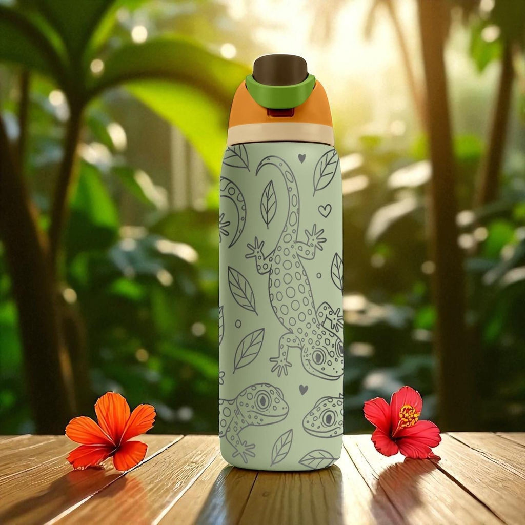 Engraved Gecko Water Bottle – Jungle Lizard Owala Tumbler with Leaves and Hearts – 16oz 24oz 32oz 40oz Reptile Gift for Her or Him