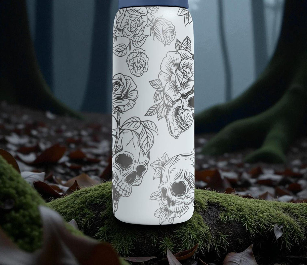 Floral Skull Engraved Owala Bottle – Gothic Rose & Skull Art – Dark Aesthetic Stainless Cup 16oz 24oz 32oz 40oz  ⸻