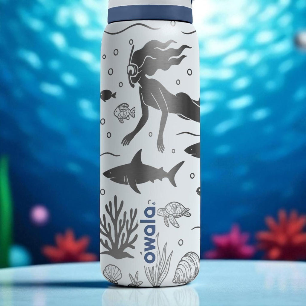 Engraved Diver Ocean Bottle – Underwater Sea Life Owala Tumbler – 16oz 24oz 32oz 40oz Gift for Swimmers and Ocean Lovers